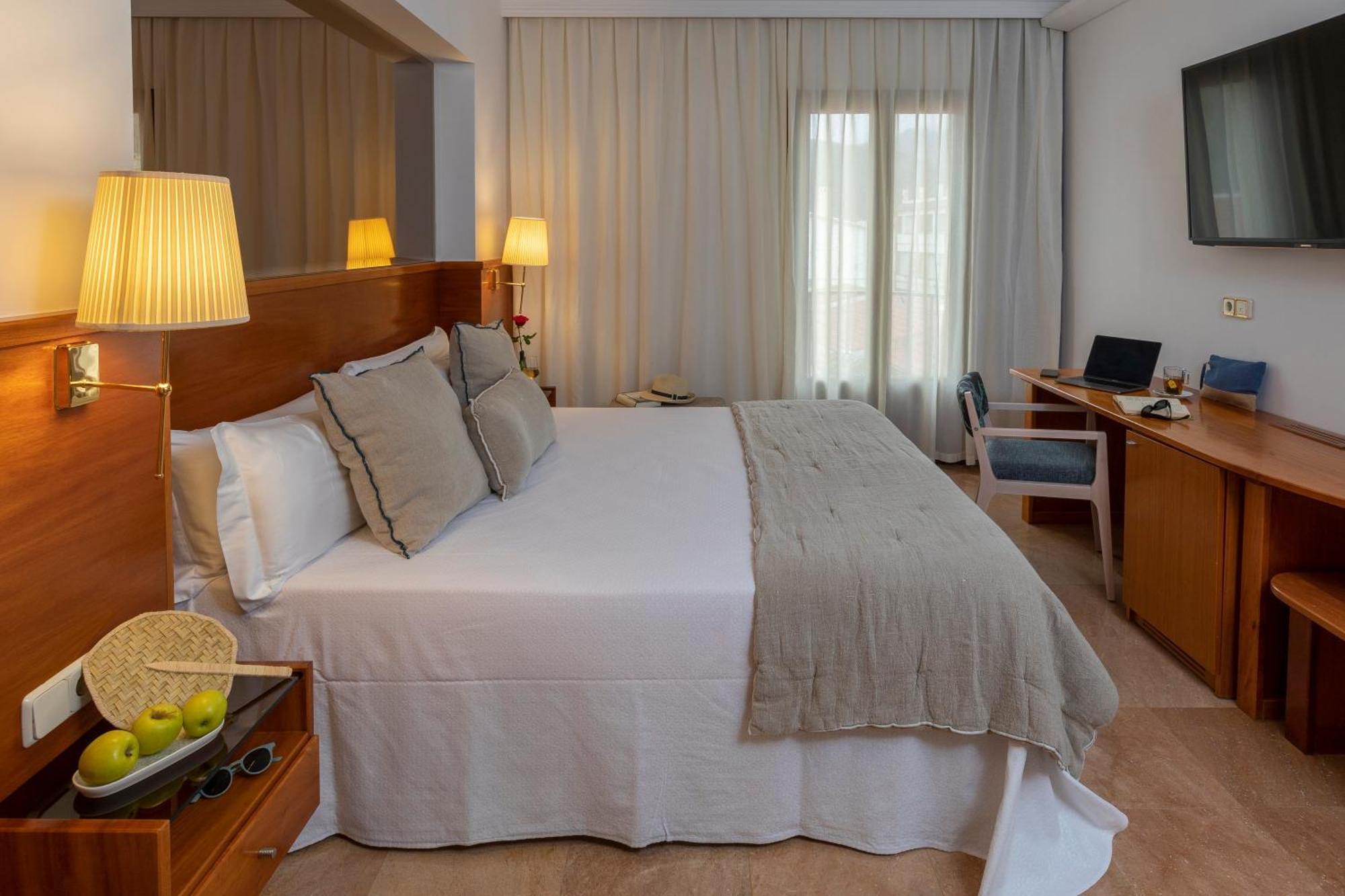 Hotel Spa Porto Cristo El Port De La Selva エクステリア 写真